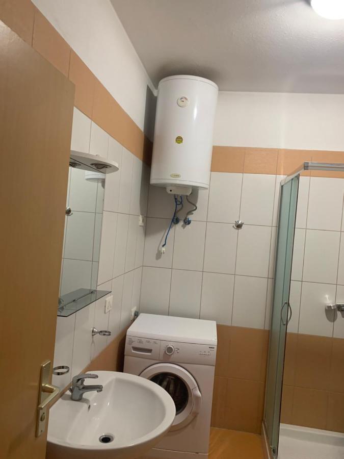 Appartamento Kokomani Durrës Esterno foto