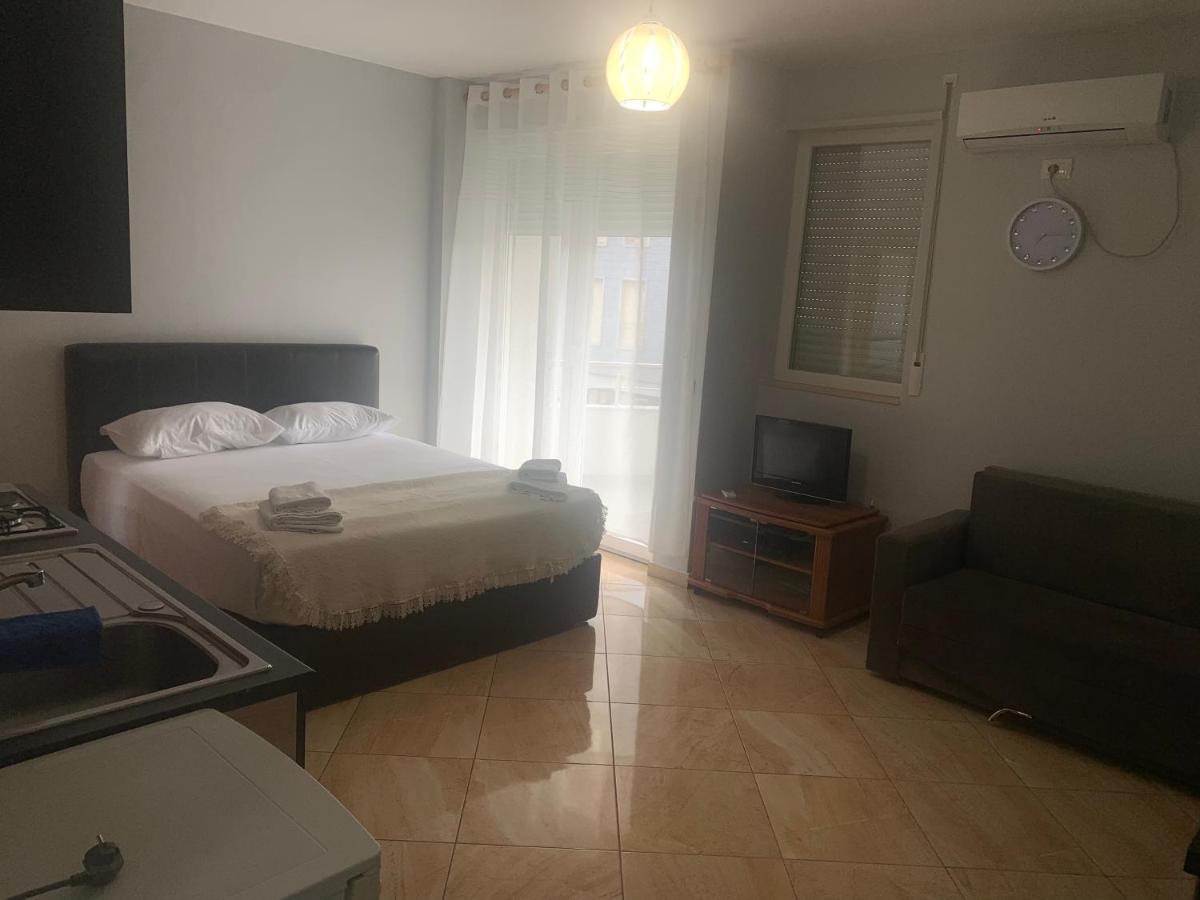 Appartamento Kokomani Durrës Esterno foto